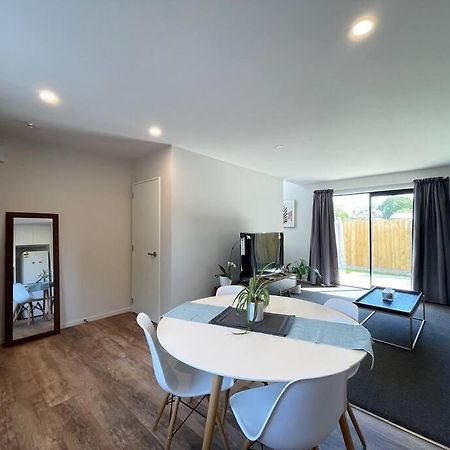 Peaceful 2Bed2Bath With Parking Close To Colombo St Christchurch Esterno foto