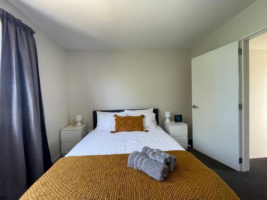 Peaceful 2Bed2Bath With Parking Close To Colombo St Christchurch Esterno foto